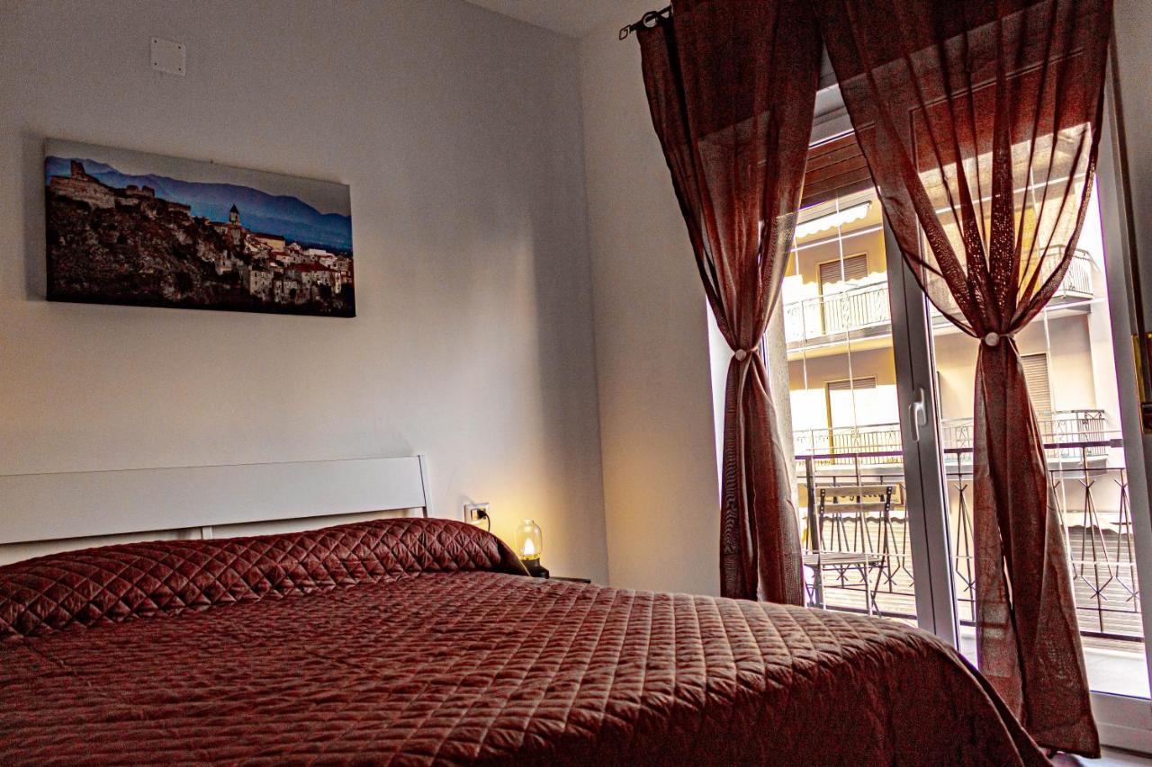 Bed End Breakfast Mediterraneo Scalea Exteriör bild